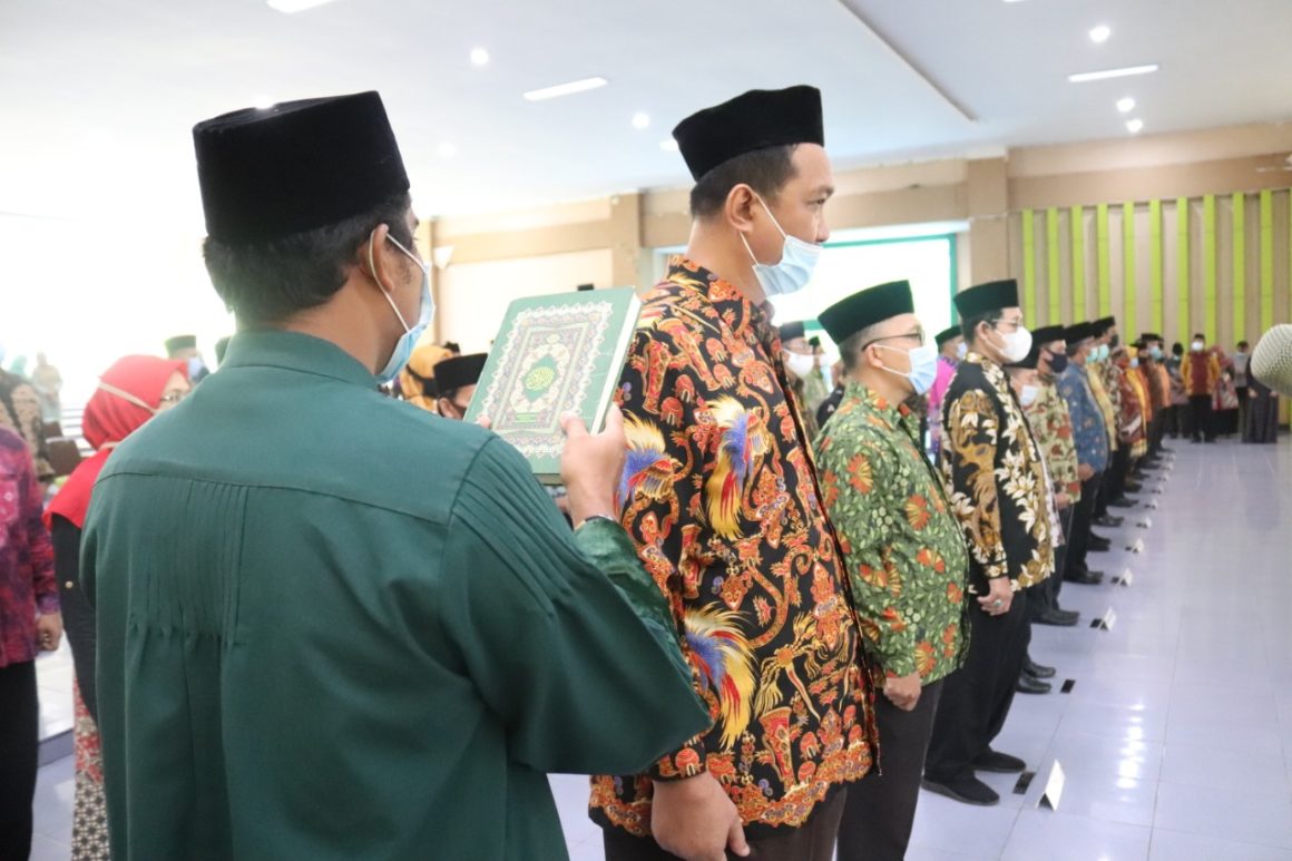 Rektor UIN Sumut Lantik Para Pejabat Baru Empat Komponen Lahirkan Lulusan Berkualitas