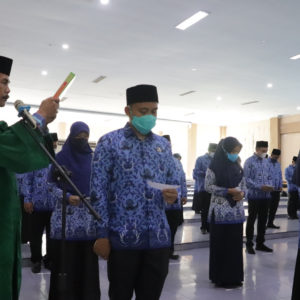 Rektor UIN Sumut Serahkan 47 Keputusan PNS : Unsur Terpenting Kemajuan Universitas adalah Tenaga Pengajar